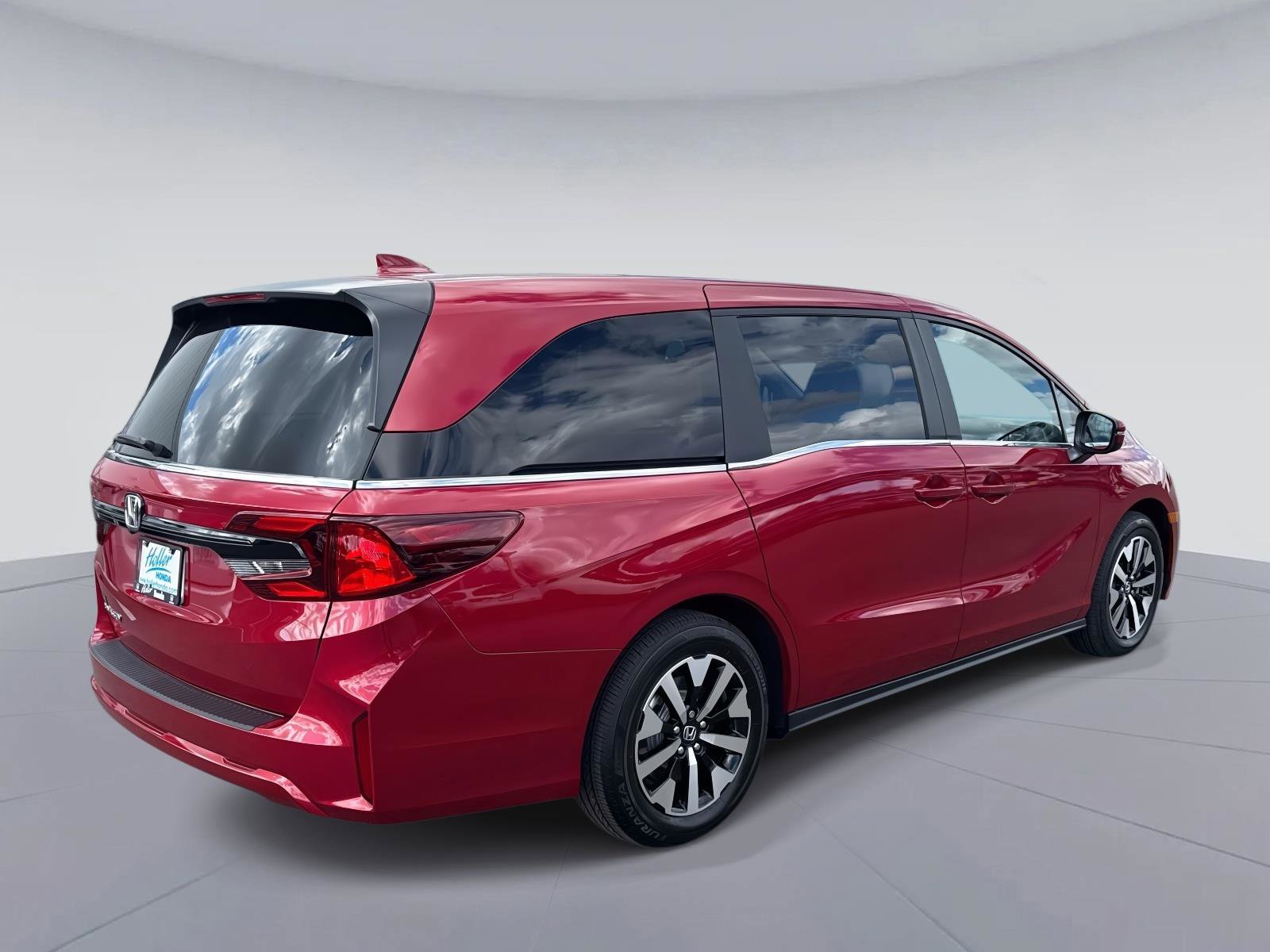 Certified 2025 Honda Odyssey EX-L image 4