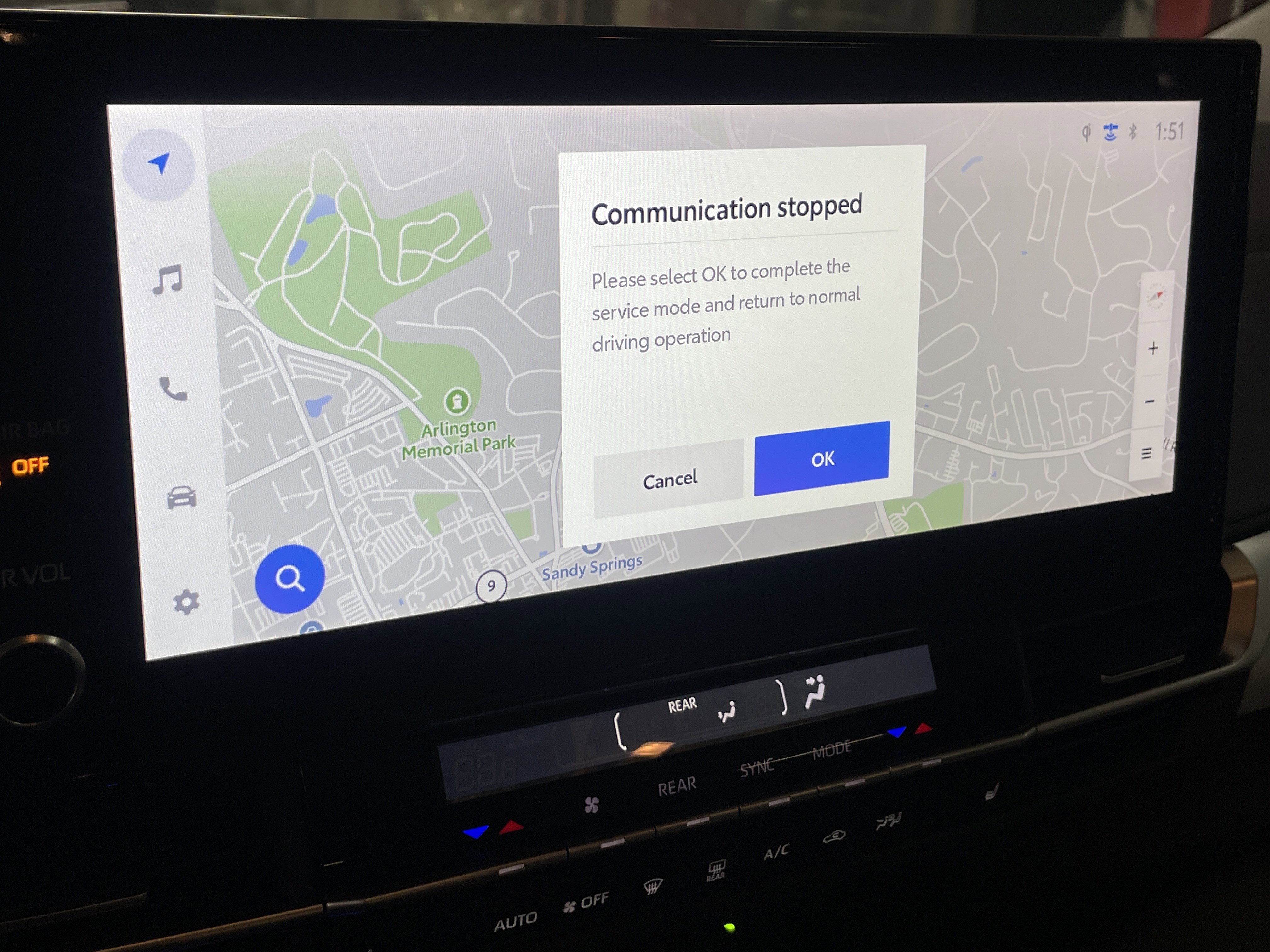 Certified 2025 Toyota Sienna XLE image 24