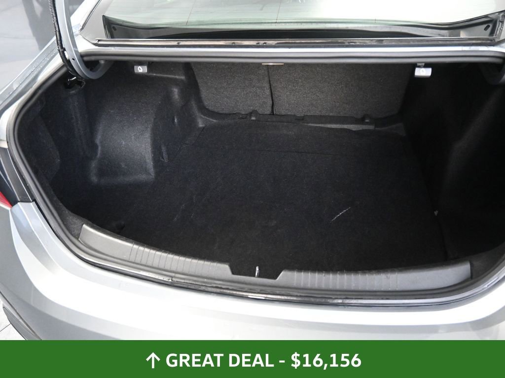 Used 2023 Chevrolet Malibu LT image 21