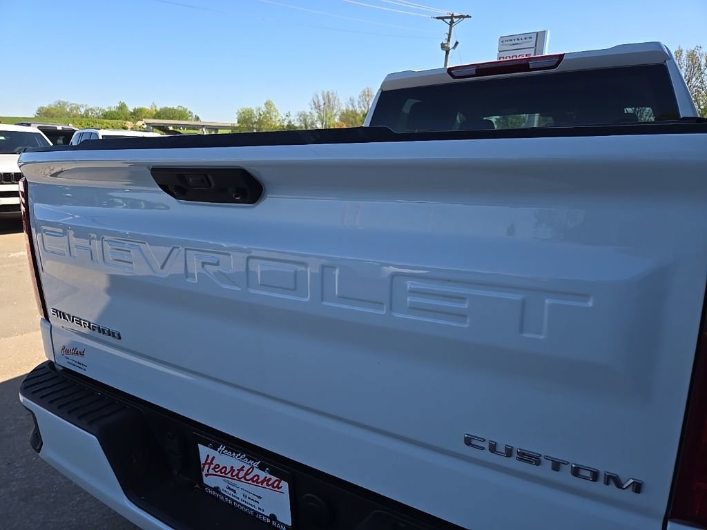 Used 2025 Chevrolet Silverado 1500 Custom AWD/4WD image 26