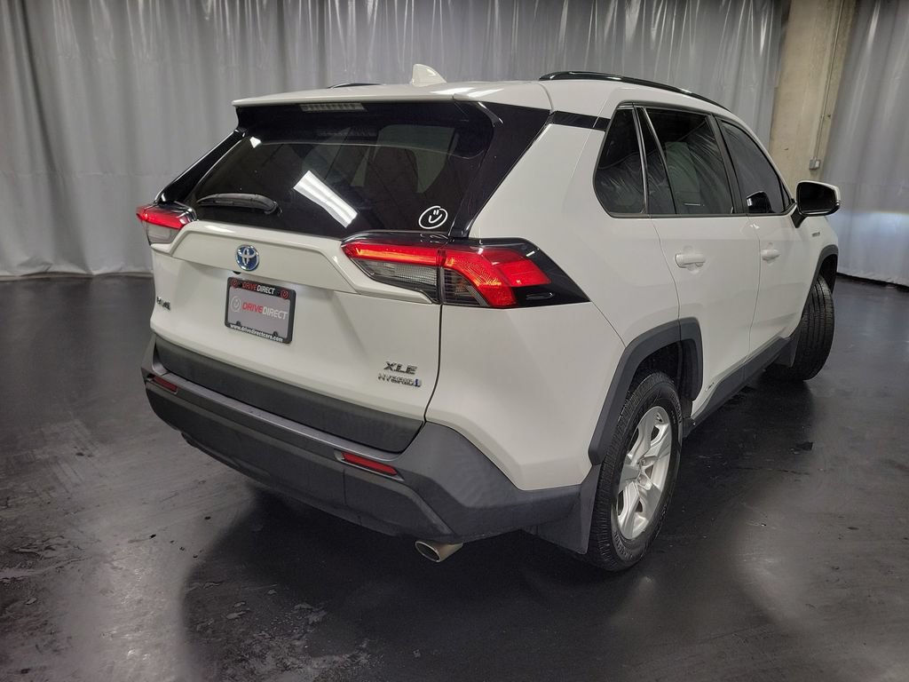 Used 2019 Toyota RAV4 XLE w/ Carpet Mat Package AWD/4WD image 8