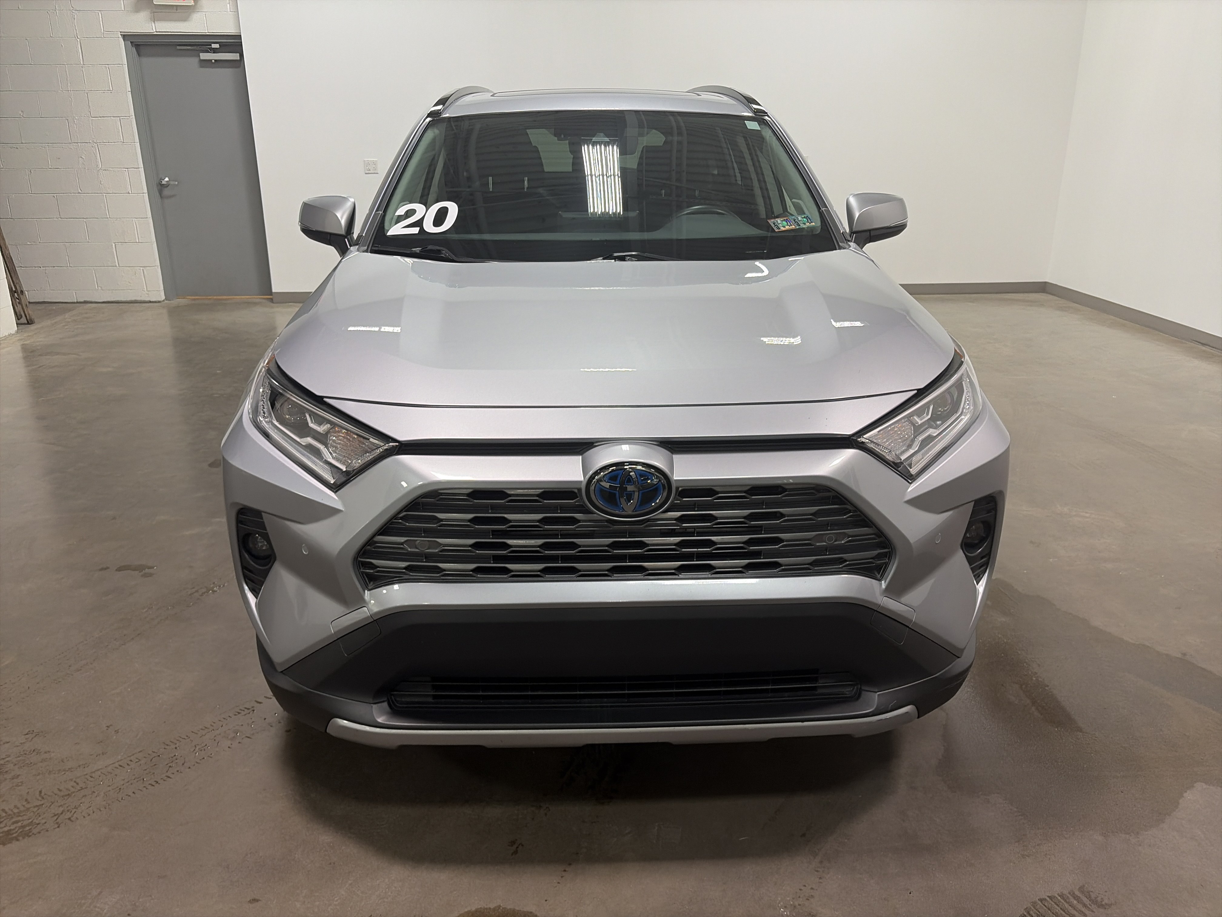 Used 2020 Toyota RAV4 Limited w/ Carpet Mat Package AWD/4WD image 38