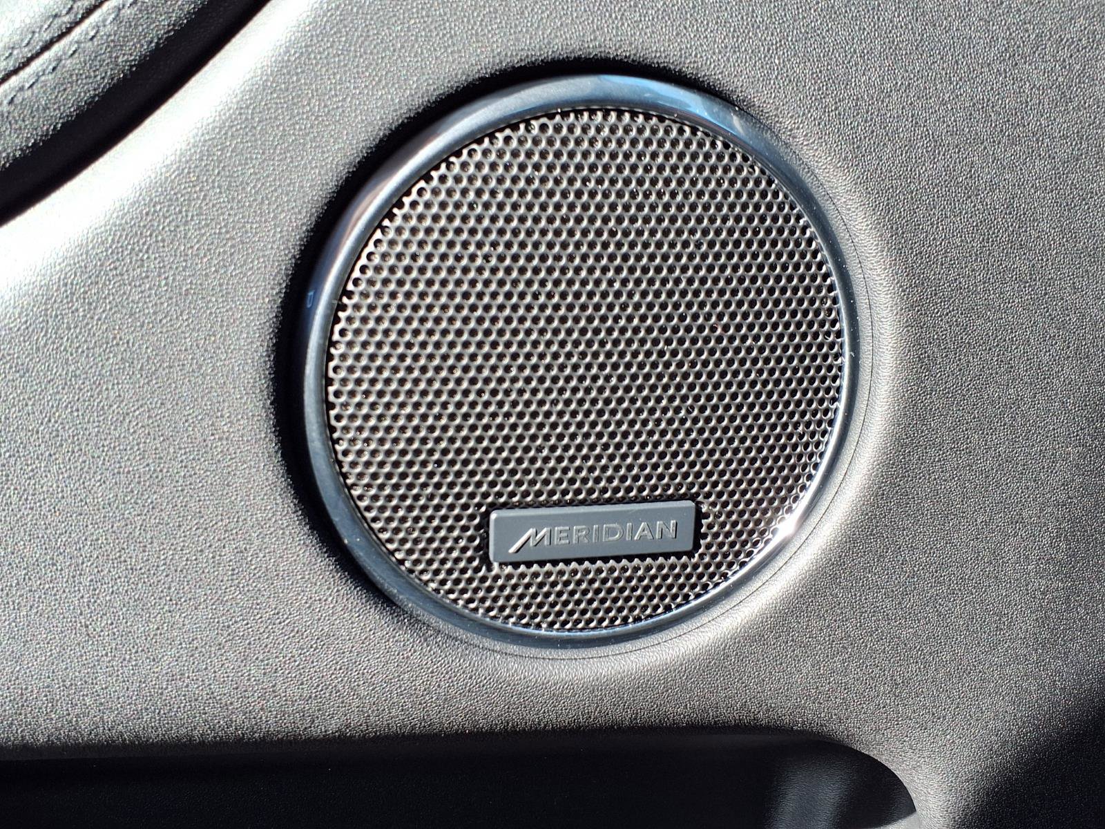 Used 2024 Land Rover Discovery Sport S image 22