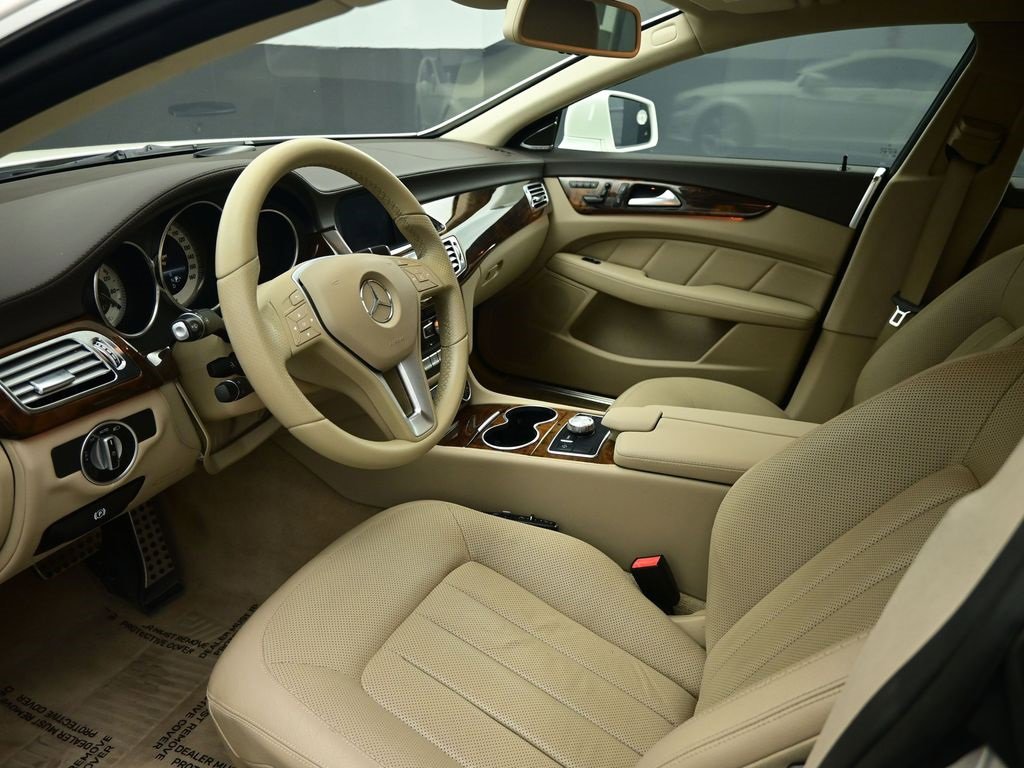 Used 2013 Mercedes-Benz CLS 550 4MATIC image 10