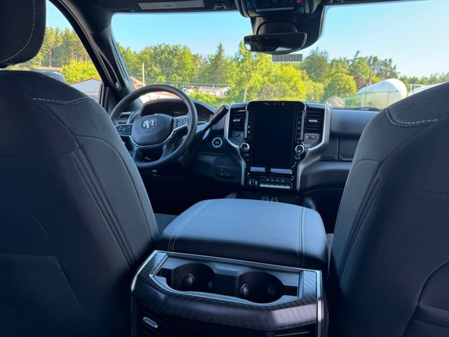 New 2026 RAM 3500 Big Horn AWD/4WD image 17