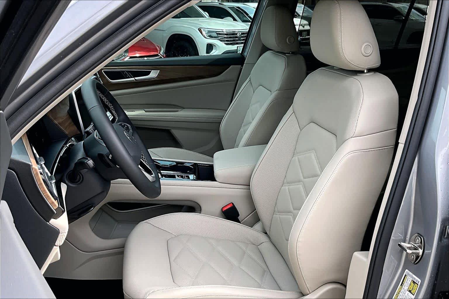 New 2026 Volkswagen Atlas SE FWD image 9