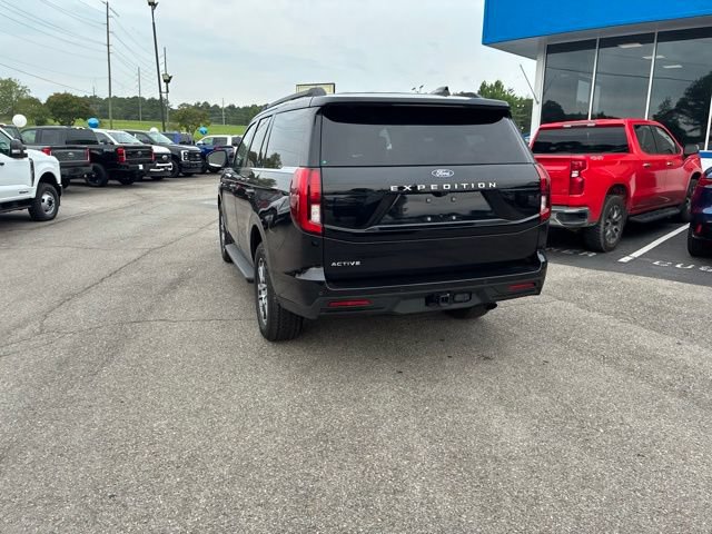 Used 2025 Ford Expedition Active AWD/4WD image 28
