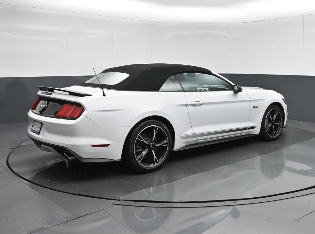 Used 2016 Ford Mustang GT Premium w/ Equipment Group 401A RWD image 7