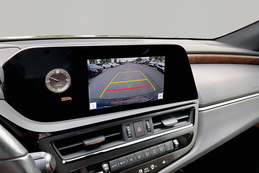 Used 2025 Lexus ES 350 w/ Premium Package FWD image 14