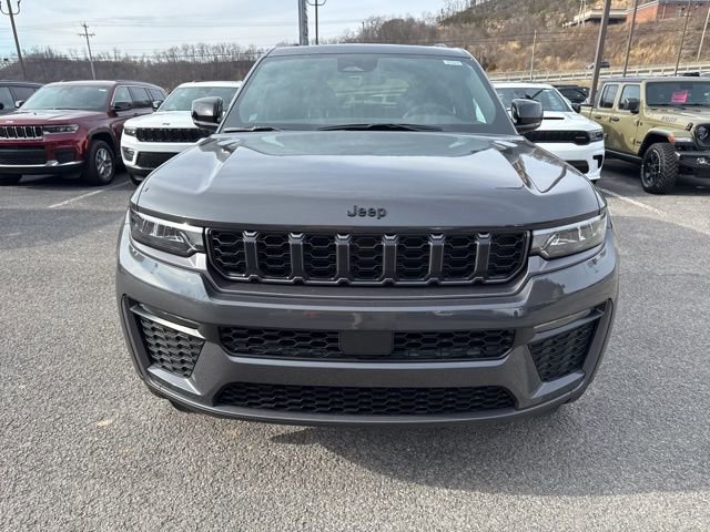 New 2026 Jeep Grand Cherokee Limited w/ Limited Altitude Package AWD/4WD image 8