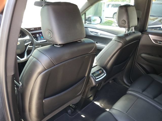 Certified 2024 Cadillac XT6 Luxury FWD image 15