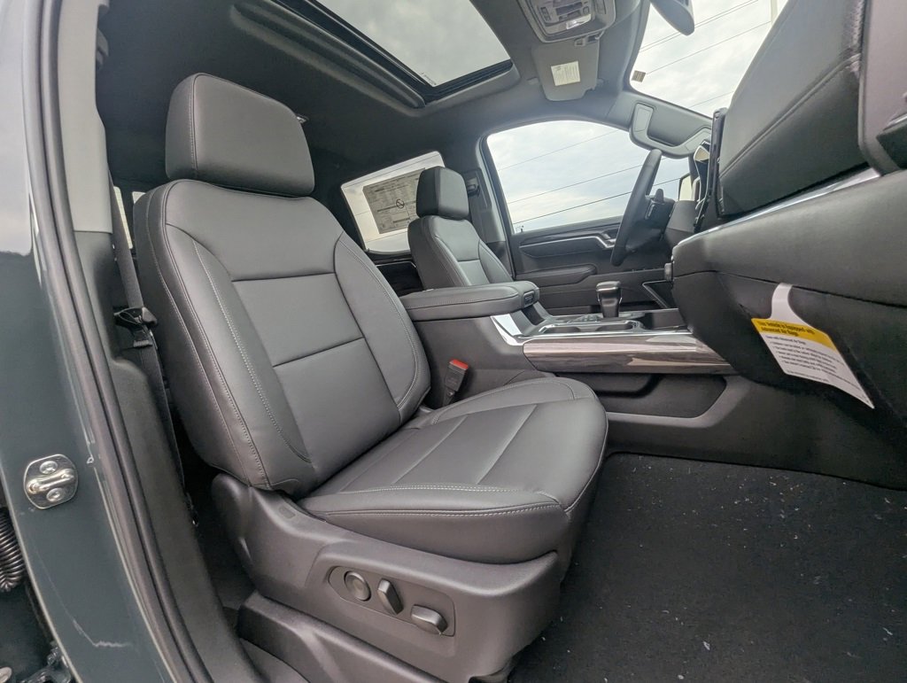 New 2026 Chevrolet Silverado 1500 LTZ w/ LTZ Premium Package image 16