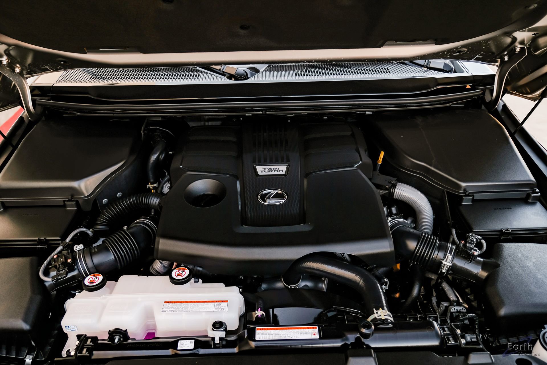 Used 2025 Lexus GX 550 550 Luxury+ HUD Traffic LIFTED w/ Accessory Package (2T) image 3