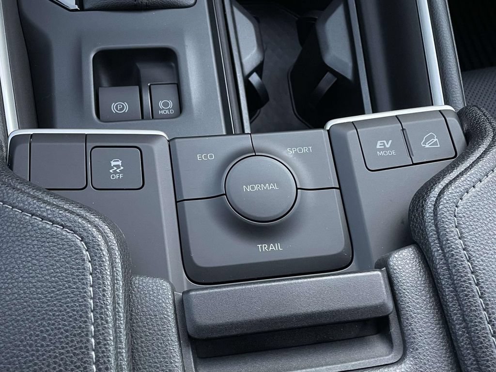 Used 2025 Toyota Grand Highlander AWD Hybrid image 21