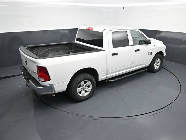 Used 2022 RAM 1500 Classic SLT AWD/4WD image 46