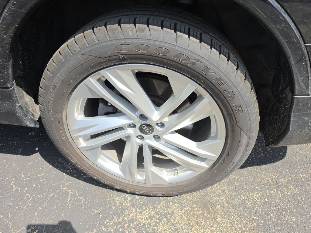 Used 2023 Audi Q7 3.0T Premium Plus image 8