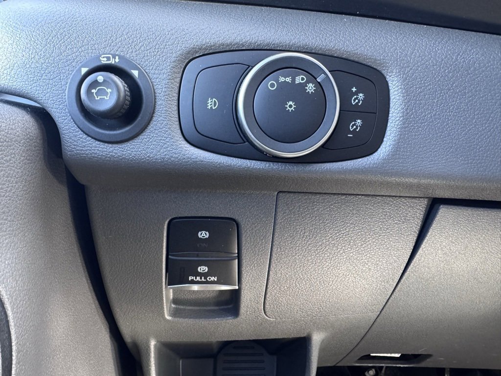 Used 2022 Ford Transit 350 XLT image 17