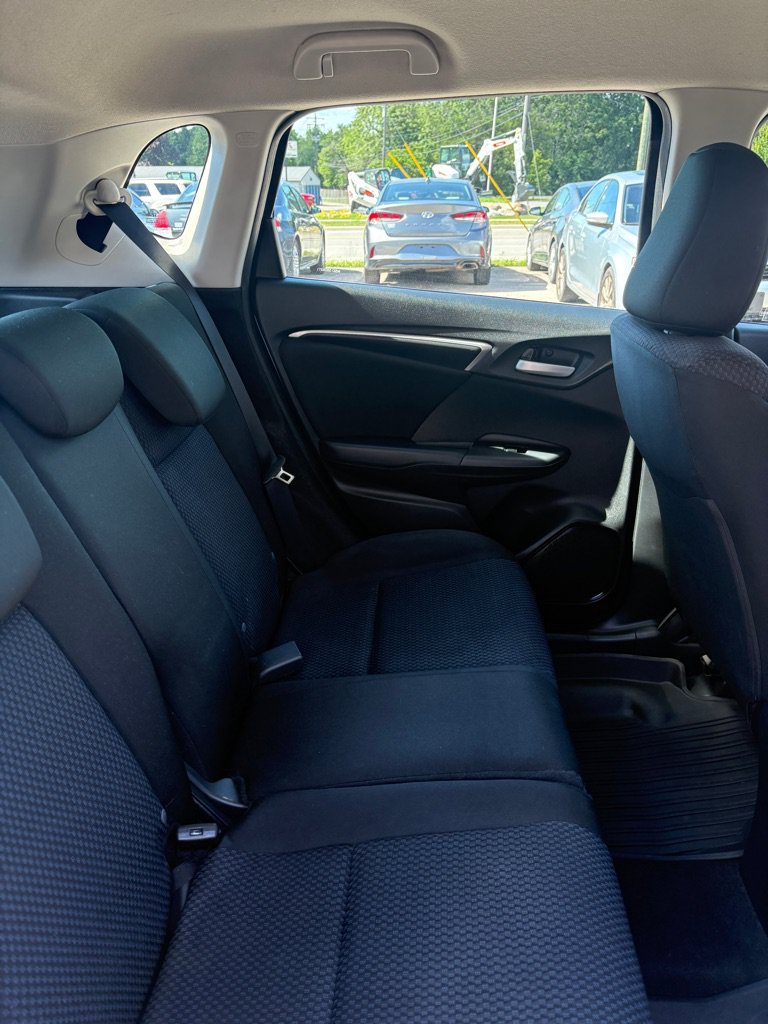 Used 2018 Honda Fit LX image 12