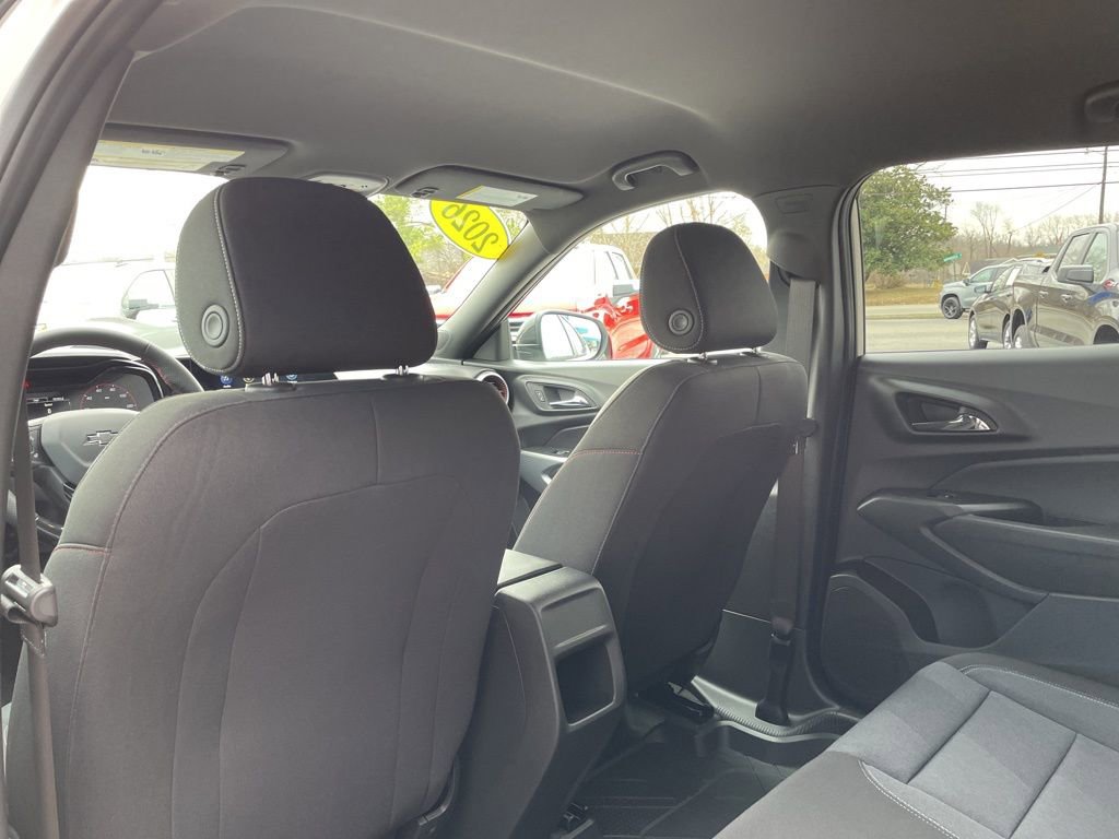New 2026 Chevrolet Trax RS w/ Driver Confidence Package image 40