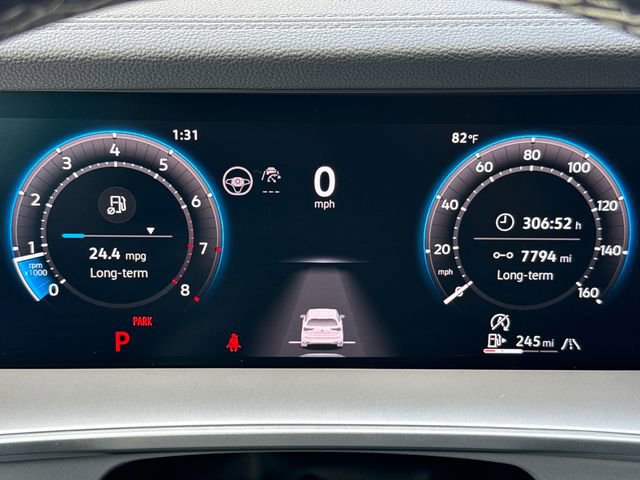 Used 2025 Volkswagen Tiguan SE image 38