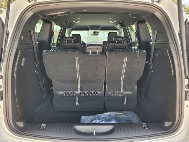 New 2026 Chrysler Voyager LX FWD image 9