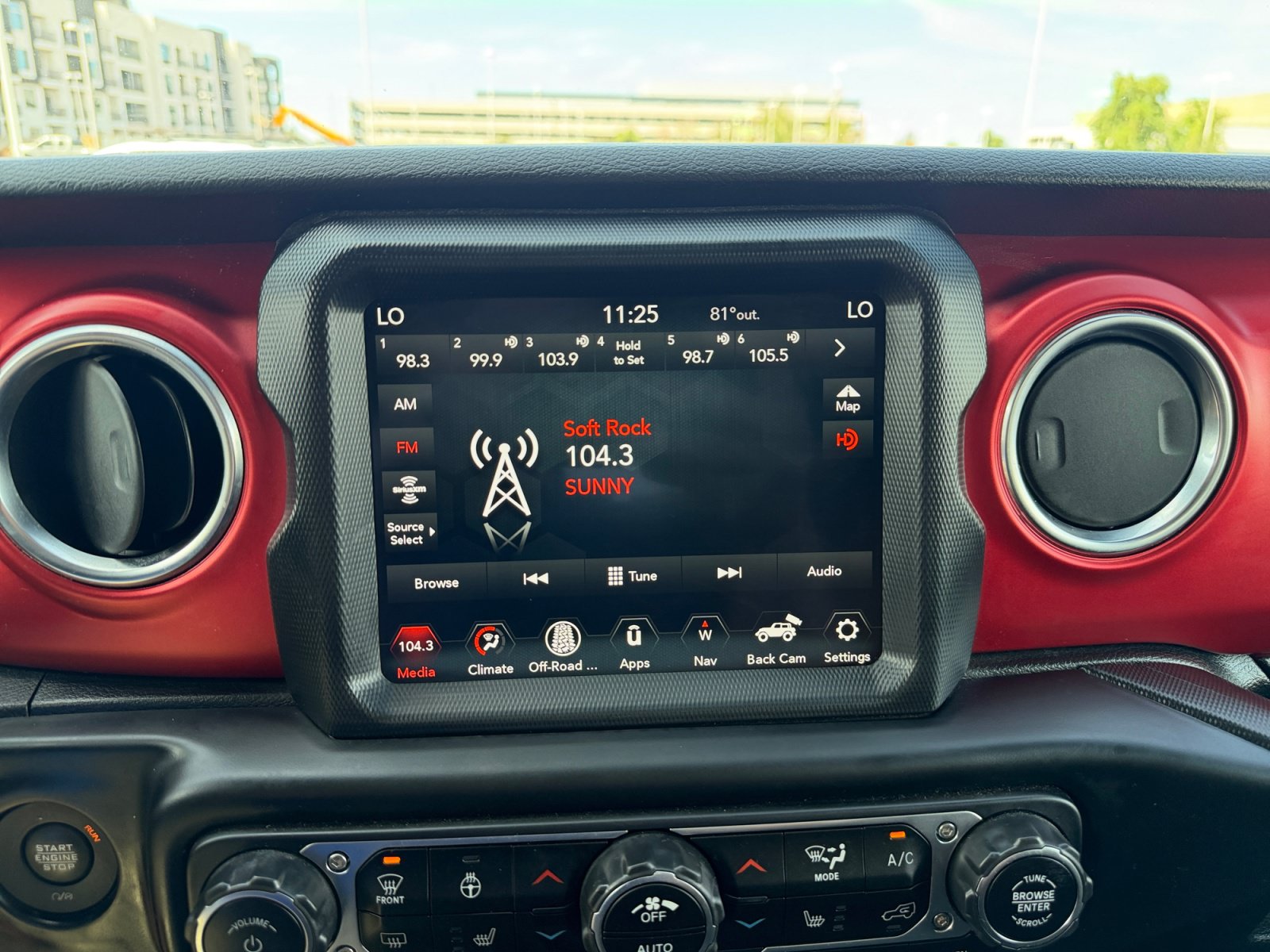 Used 2021 Jeep Wrangler Unlimited Rubicon AWD/4WD image 22