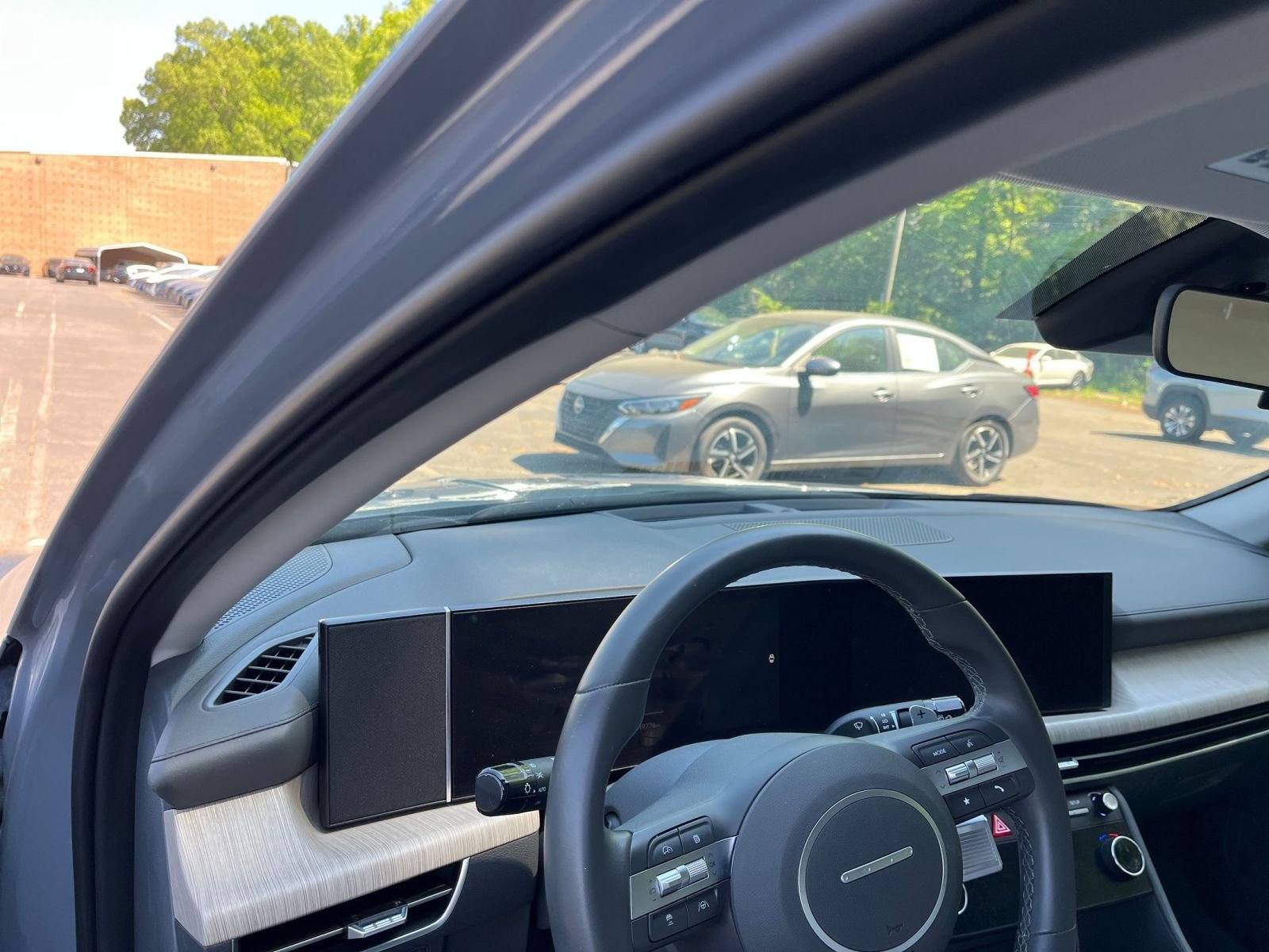 Used 2025 Hyundai Sonata SEL FWD image 34