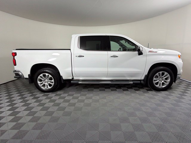 Used 2022 Chevrolet Silverado 1500 LTZ AWD/4WD image 5