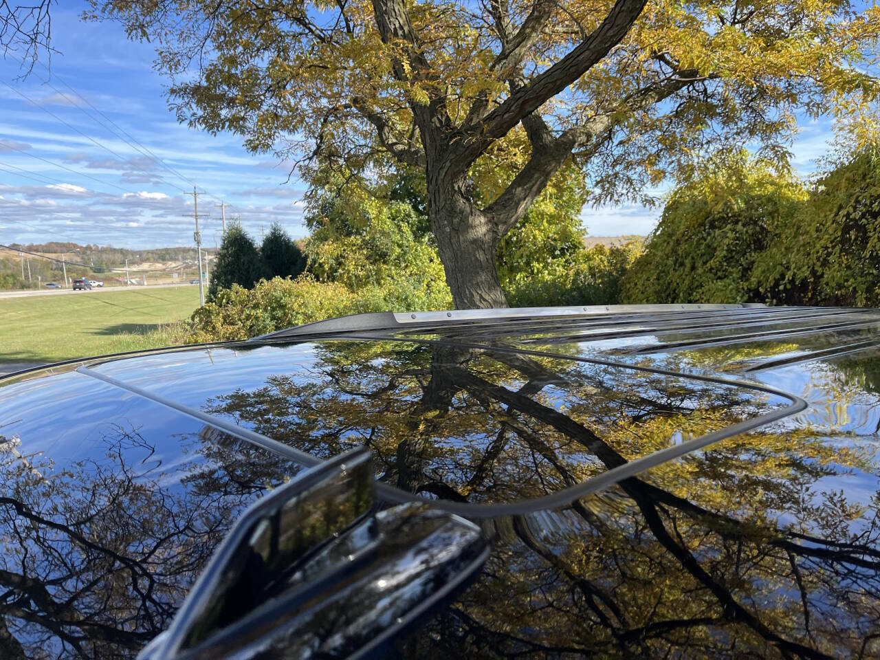 Used 2018 GMC Yukon XL Denali w/ Open Road Package image 9