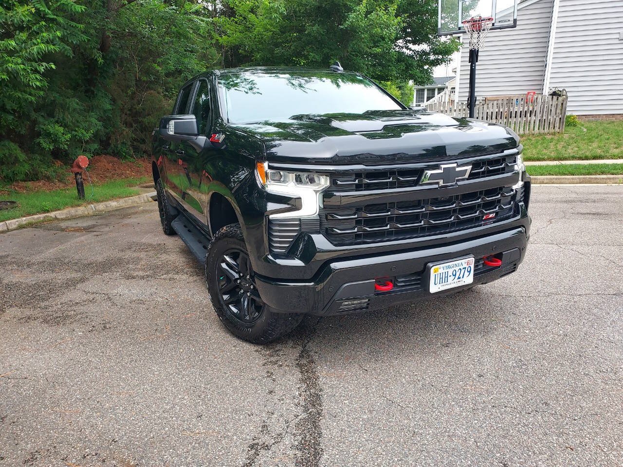 Used 2024 Chevrolet Silverado 1500 LT Trail Boss w/ LT Trail Boss Premium Package AWD/4WD image 8
