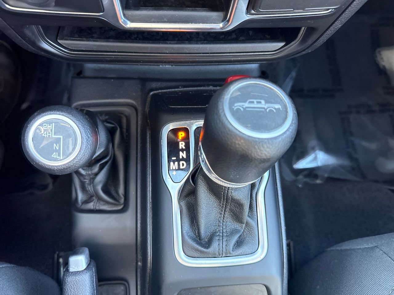 Used 2020 Jeep Gladiator Sport image 25