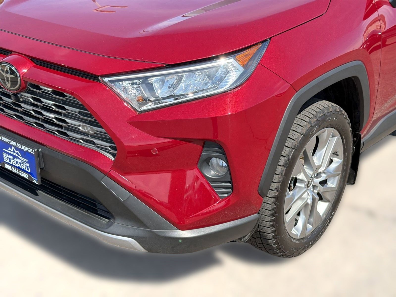 Used 2021 Toyota RAV4 Limited image 11