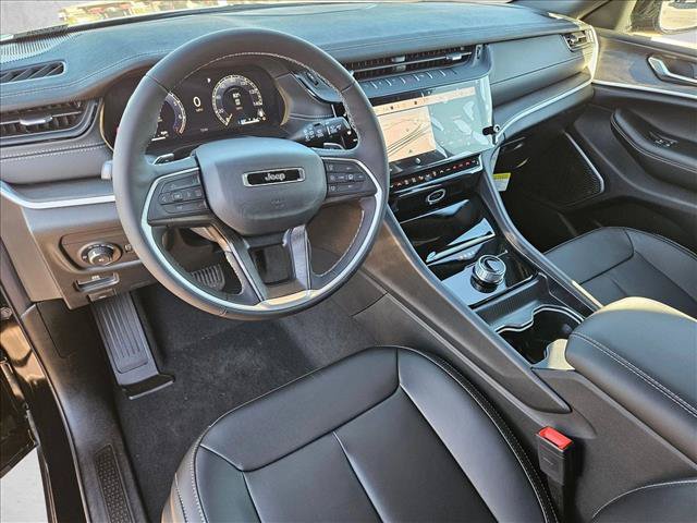 New 2026 Jeep Grand Cherokee Limited w/ Limited Altitude Package RWD image 3