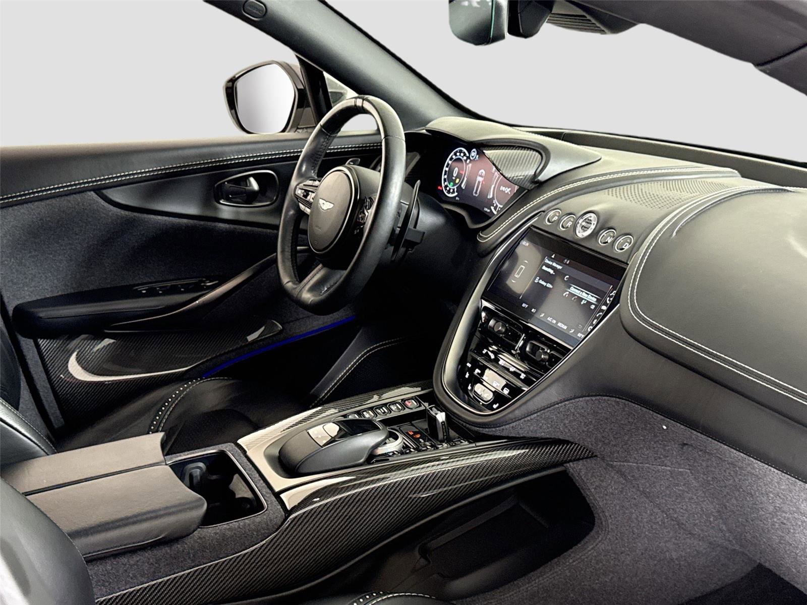 Used 2021 Aston Martin DBX image 35