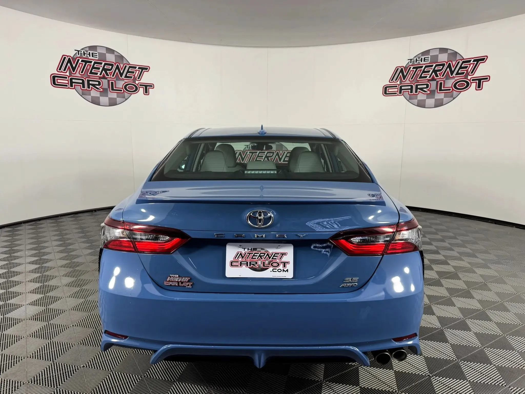 Used 2024 Toyota Camry SE w/ Cold Weather Package AWD/4WD image 6