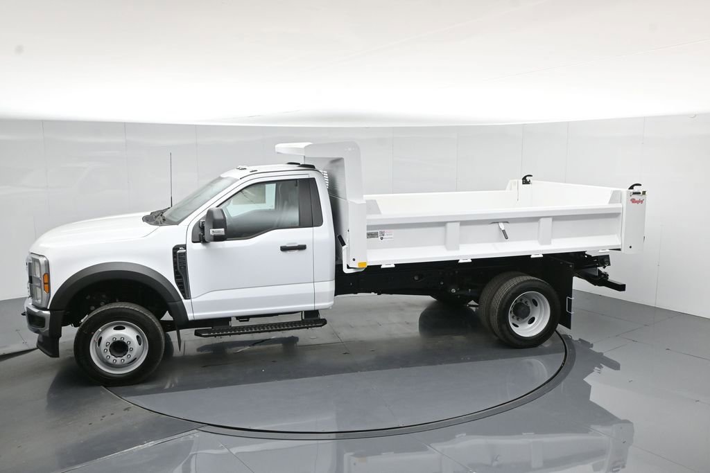 New 2025 Ford F550 2WD Regular Cab Super Duty image 38