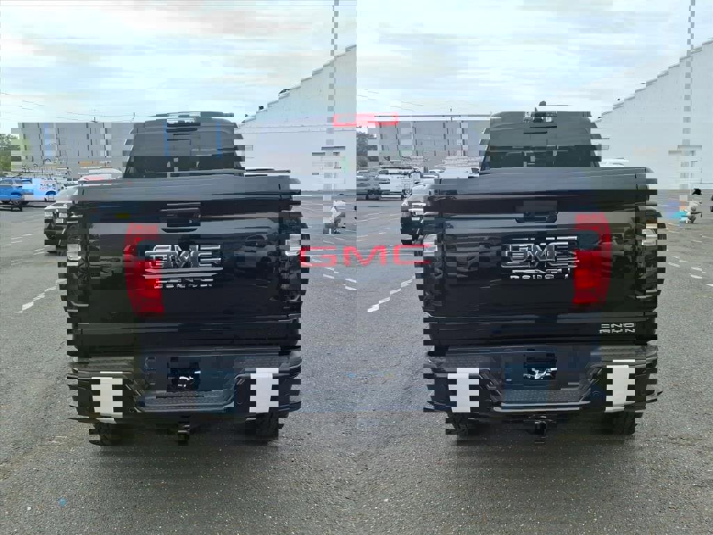 New 2026 GMC Canyon Denali image 5