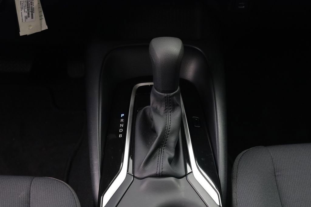 Used 2026 Toyota Corolla LE FWD image 20