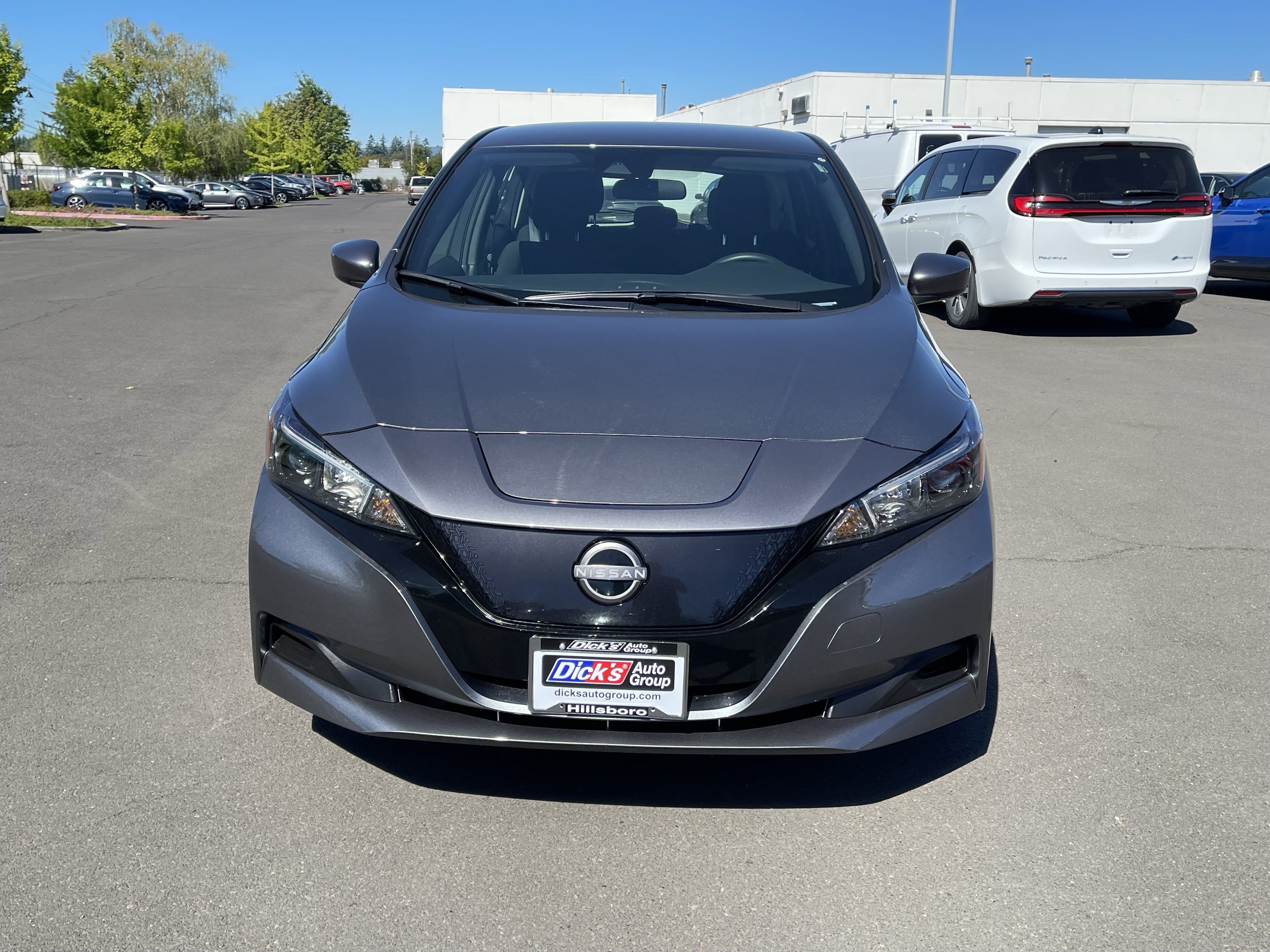Used 2025 Nissan Leaf S FWD image 8