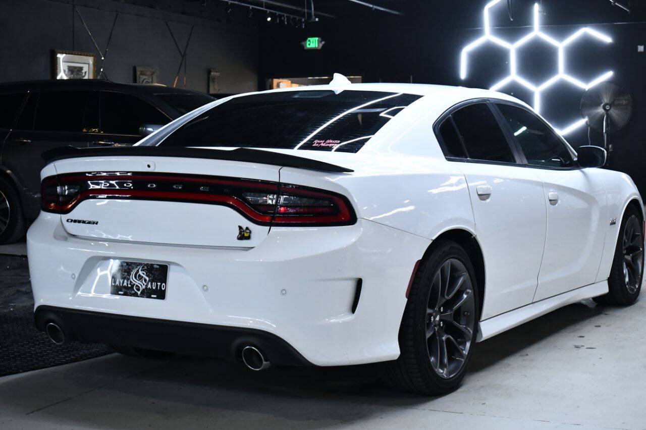Used 2022 Dodge Charger Scat Pack RWD image 10