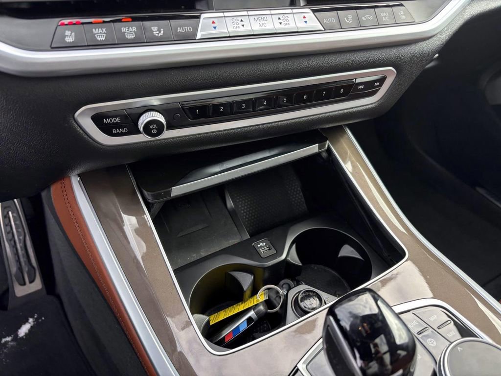 Certified 2022 BMW X5 xDrive40i w/ M Sport Package image 22