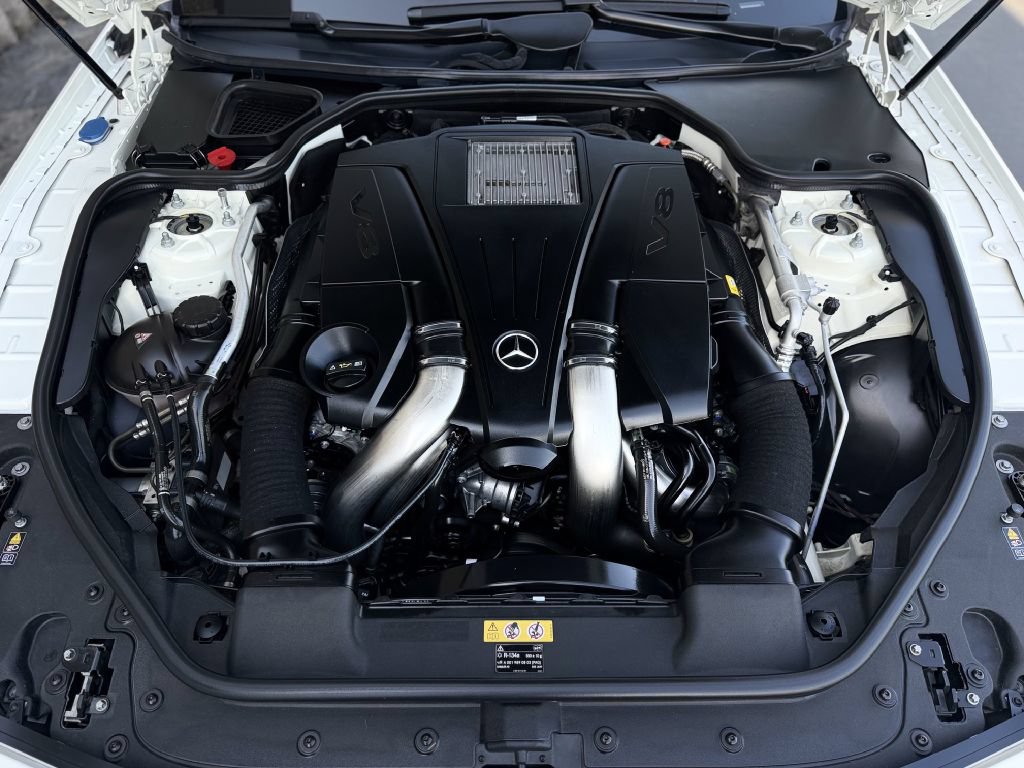 Used 2015 Mercedes-Benz SL 550 image 28
