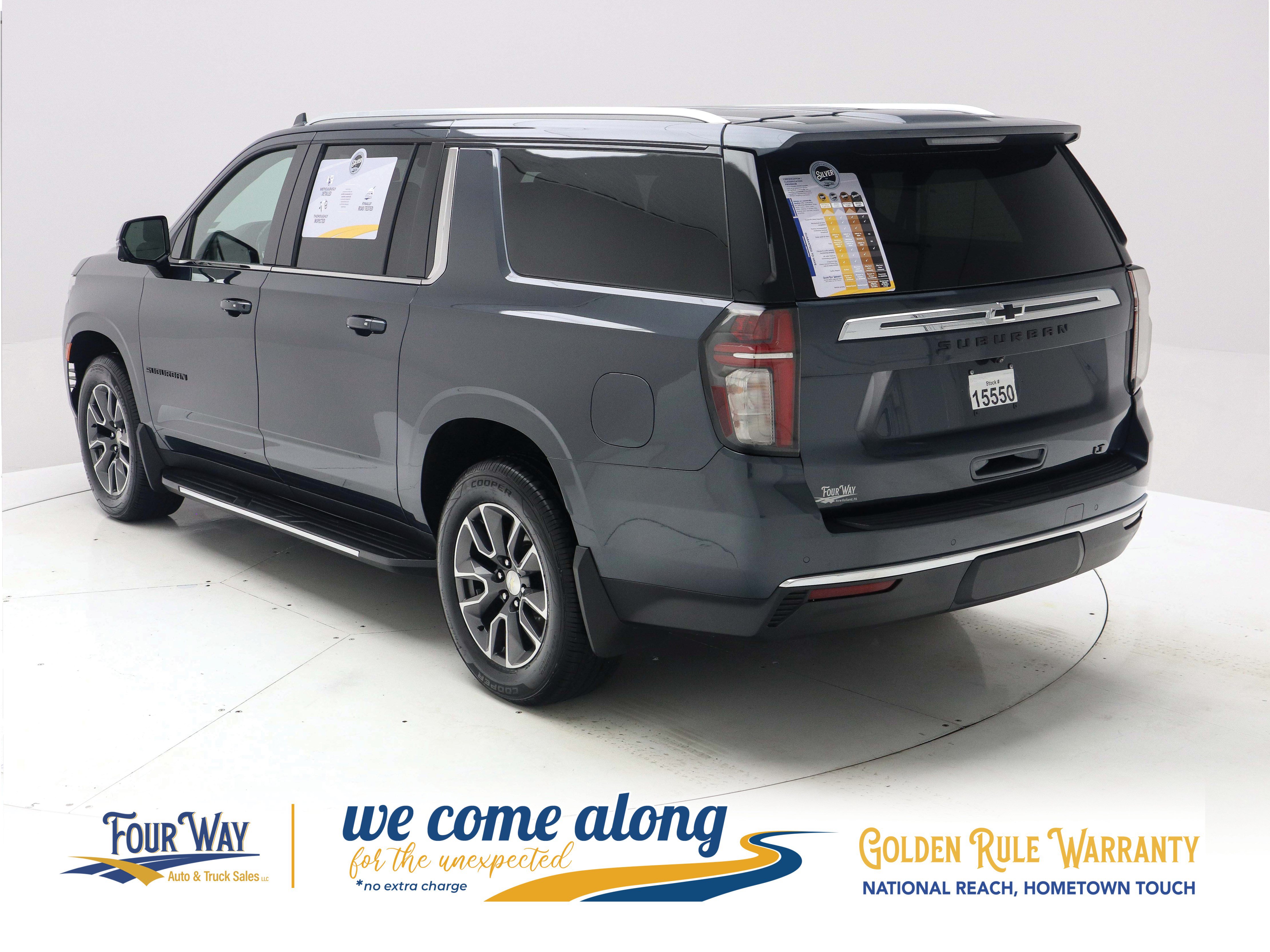 Used 2021 Chevrolet Suburban LT w/ LT Signature Package AWD/4WD image 6