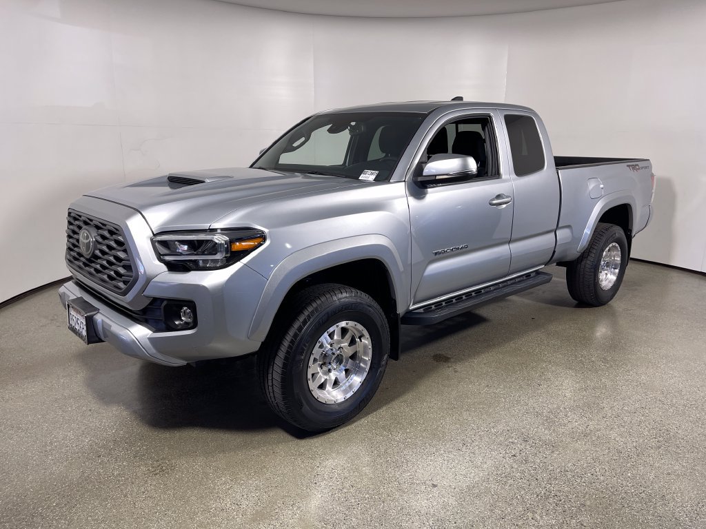 Used 2022 Toyota Tacoma TRD Sport w/ TRD Premium Sport Package RWD image 7