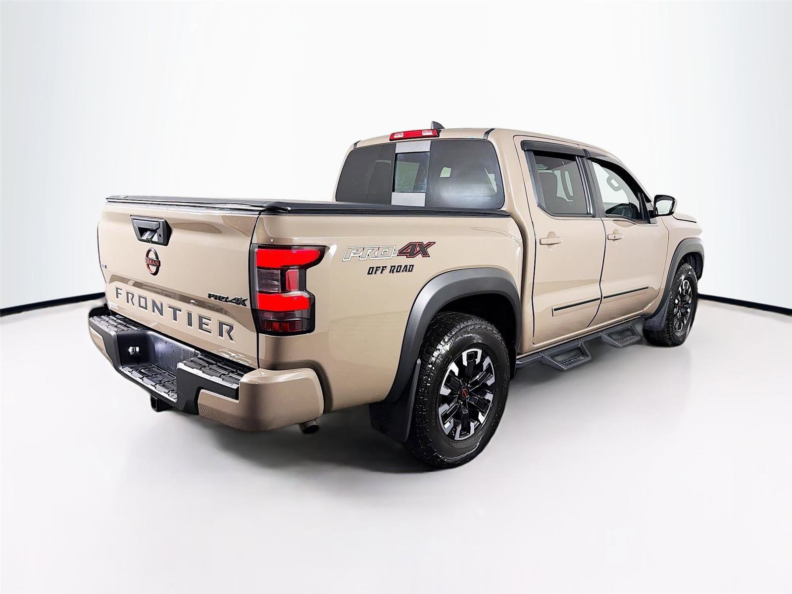 Used 2024 Nissan Frontier PRO-4X w/ Off-Road Protection Package AWD/4WD image 7