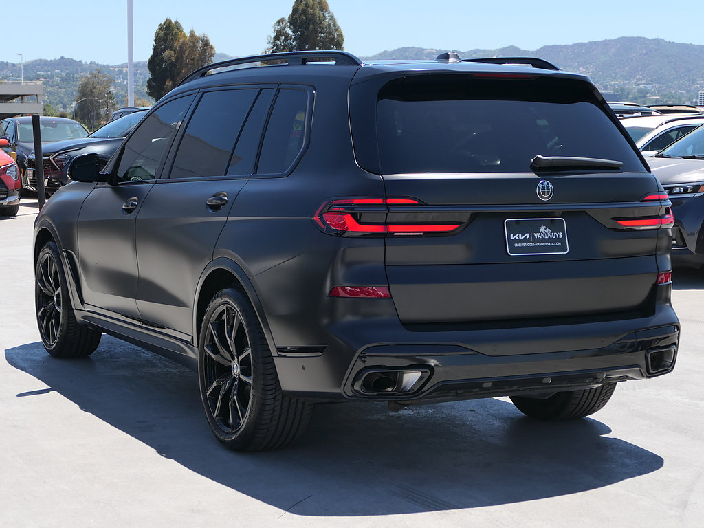 Used 2026 BMW X7 xDrive40i w/ M Sport Package AWD/4WD image 6