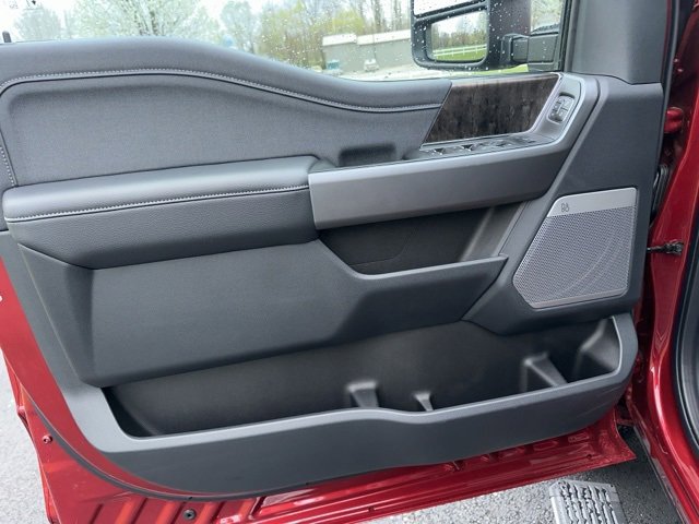 New 2025 Ford F350 Lariat w/ Lariat Ultimate Package image 11