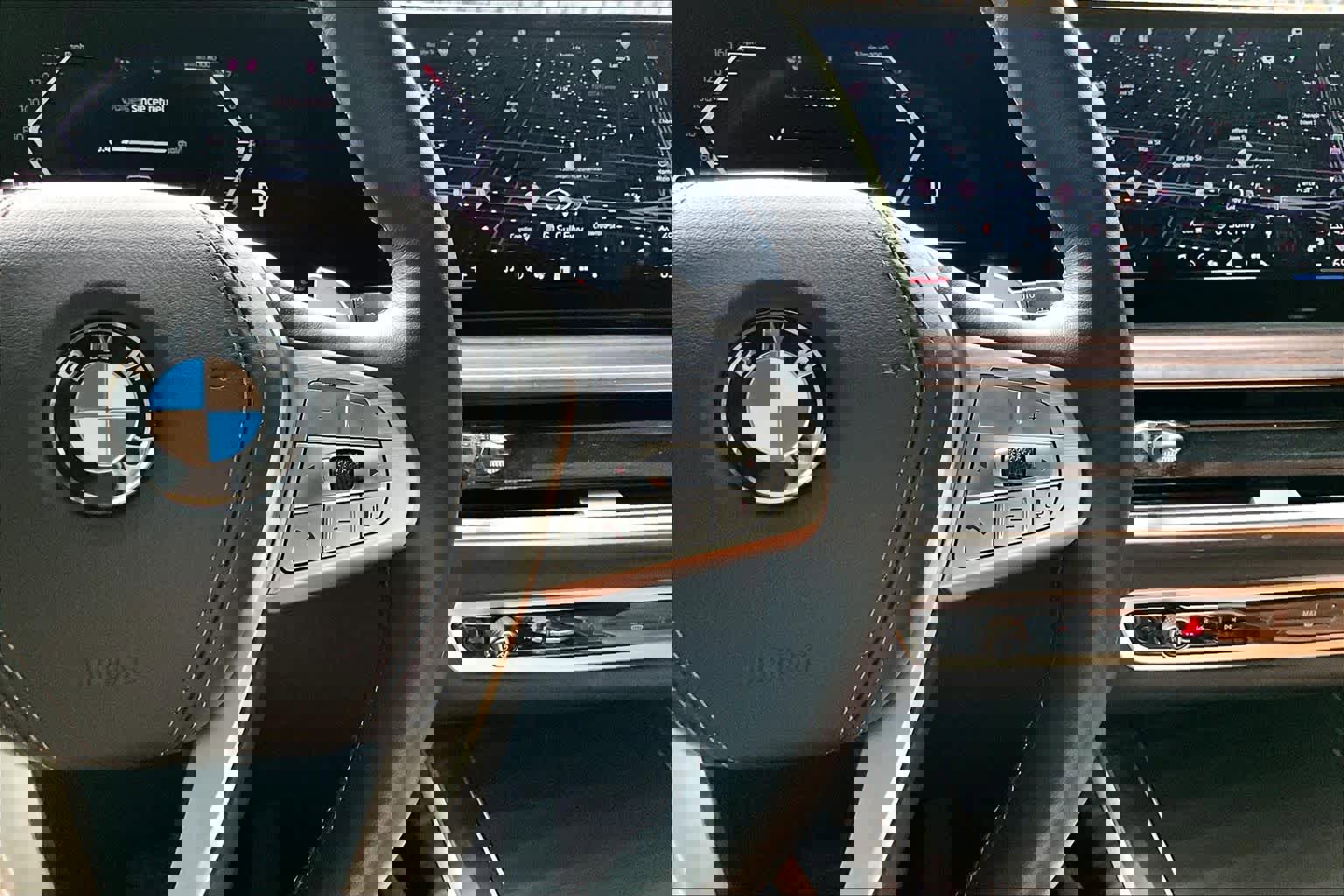 Used 2025 BMW X7 xDrive40i AWD/4WD image 24