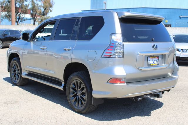Used 2023 Lexus GX 460 Premium w/ Premium Package image 6