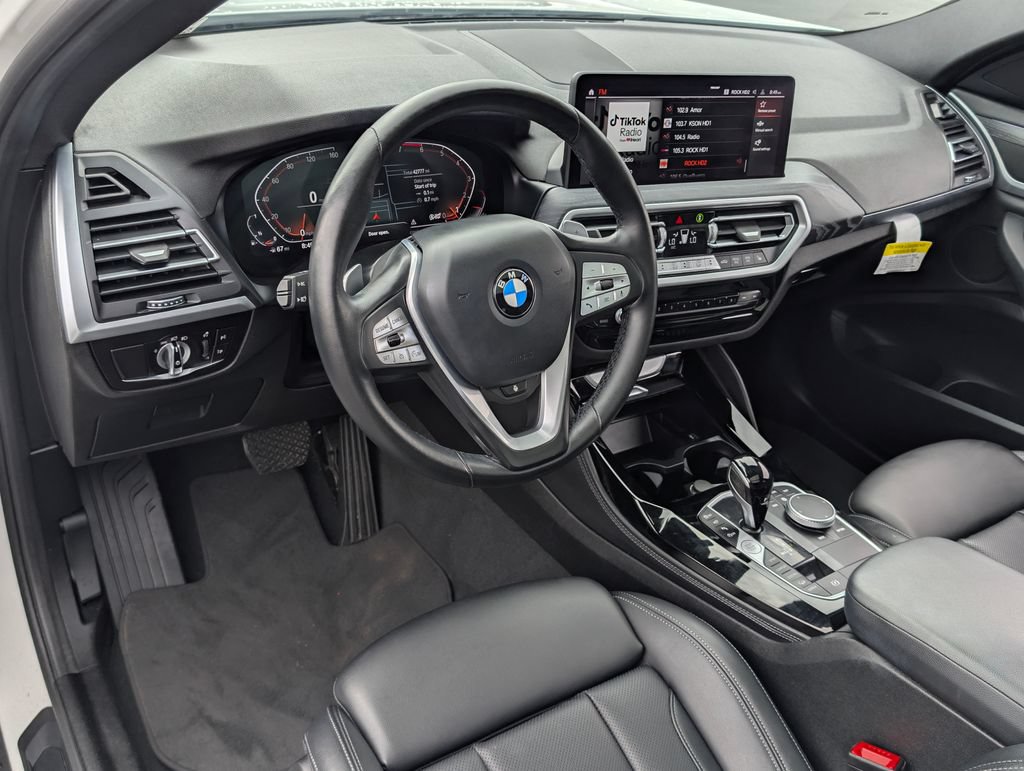 Used 2022 BMW X4 xDrive30i w/ Parking Assistance Package AWD/4WD image 22
